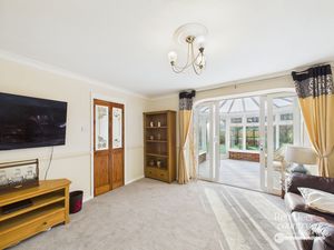 Sitting Room- click for photo gallery